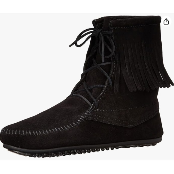 Minnetonka | Tramper Ankle Hi Boot - Picture 1 of 7